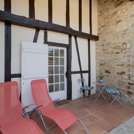 Domaine Des Trois Chateaux Moisenay 外观 照片