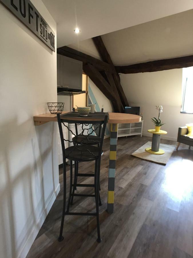 Domaine Des Trois Chateaux Moisenay 外观 照片