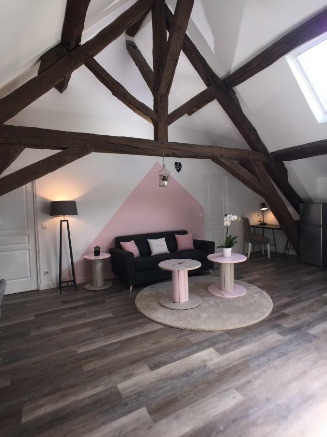 Domaine Des Trois Chateaux Moisenay 外观 照片