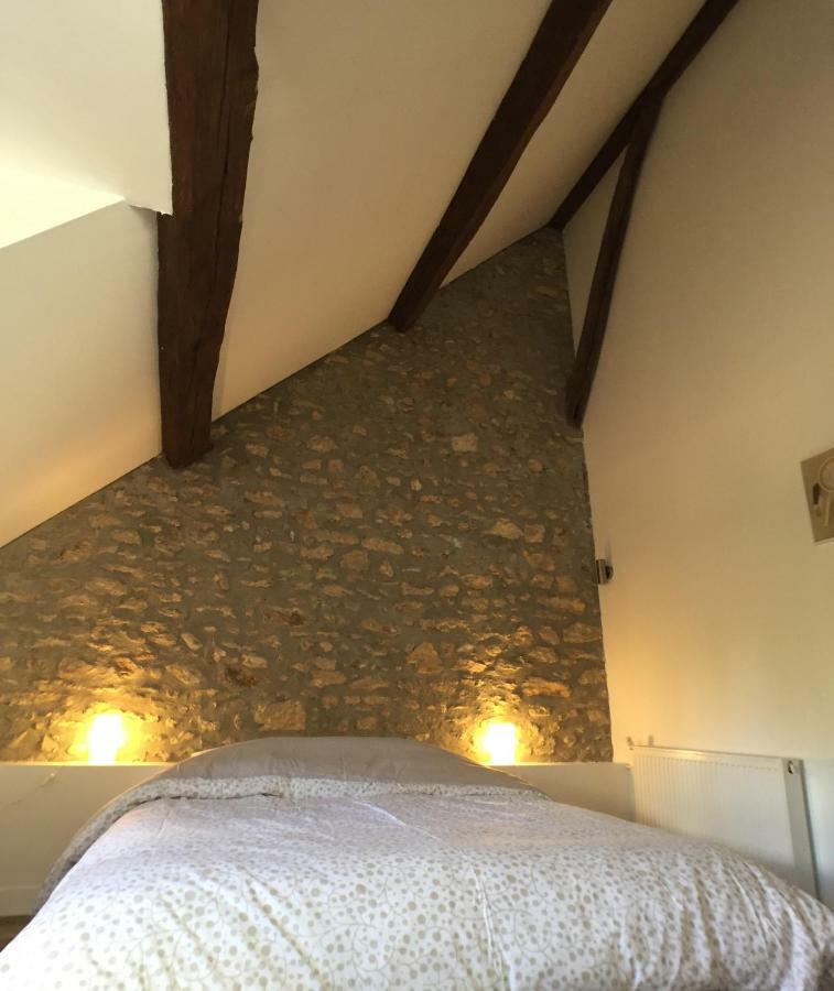 Domaine Des Trois Chateaux Moisenay 外观 照片