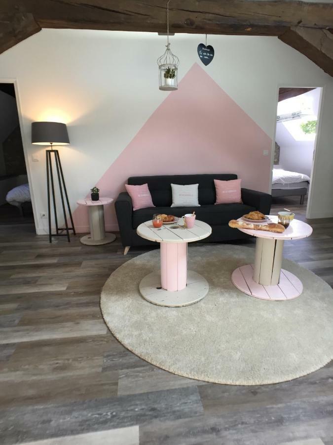 Domaine Des Trois Chateaux Moisenay 外观 照片